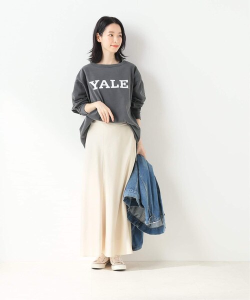 SLOBE IENA（スローブイエナ）の「サテンフレアミモレスカート◆（スカート・ナチュラル/フリー/在庫あり）」の5枚目の写真