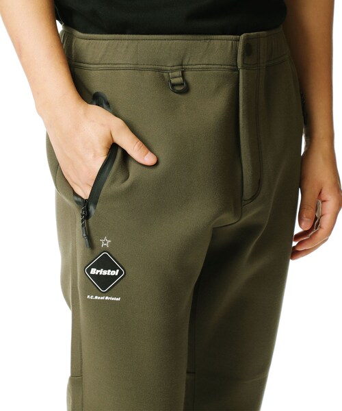 F.C.Real Bristol(エフシーレアルブリストル)の「FLAT HEM SWEAT TRAINING PANTS(パンツ・メンズ・BLACK/KHAKI・M/L/XL)」の6枚目の写真