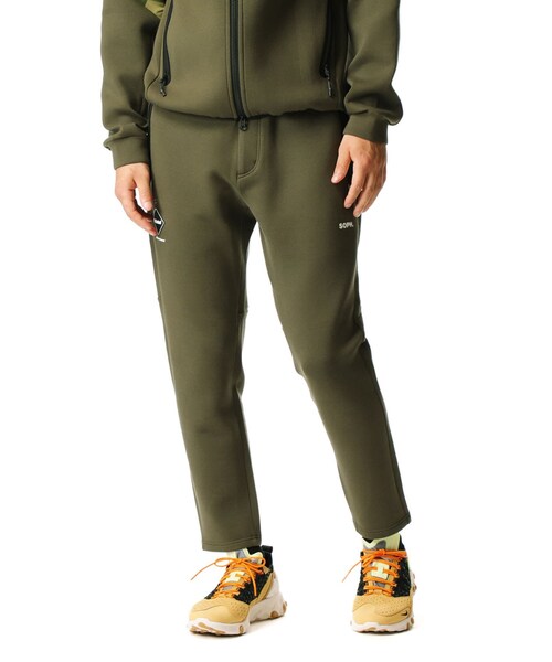 F.C.Real Bristol(エフシーレアルブリストル)の「FLAT HEM SWEAT TRAINING PANTS(パンツ・メンズ・BLACK/KHAKI・M/L/XL)」の4枚目の写真