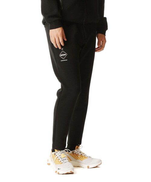 F.C.Real Bristol(エフシーレアルブリストル)の「FLAT HEM SWEAT TRAINING PANTS(パンツ・メンズ・BLACK/KHAKI・M/L/XL)」の14枚目の写真