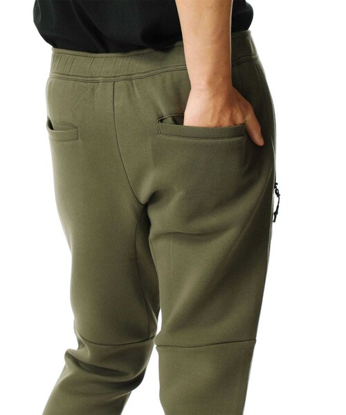 F.C.Real Bristol(エフシーレアルブリストル)の「FLAT HEM SWEAT TRAINING PANTS(パンツ・メンズ・BLACK/KHAKI・M/L/XL)」の8枚目の写真