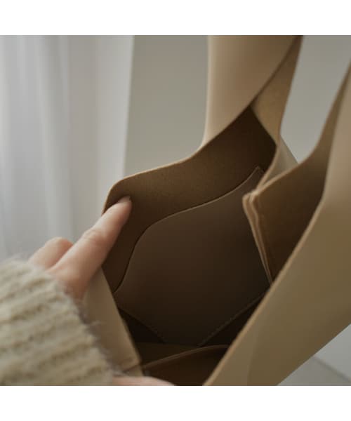 Lavish Gate（ラヴィッシュゲート）の「bag2-02520　スクエア ワンハンドル バッグ　ホワイト　ベージュ　ブラック（ハンドバッグ・レディース・その他）」の5枚目の写真