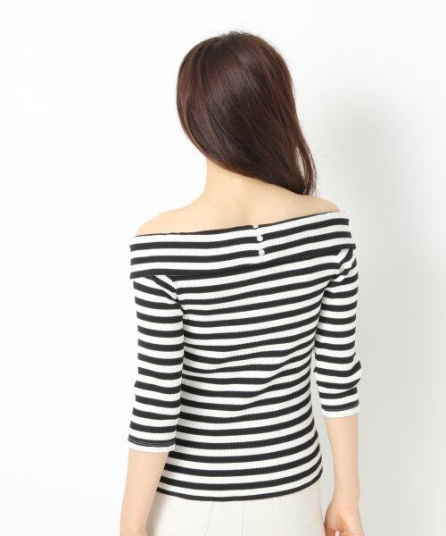 LOWRYS FARM（ローリーズファーム）の「テレコオフタートルプルオーバーロングスリーブ（トップス・レディース・オフ/ボーダー/チャコールグレー/ネイビー・Ｍ/Ｌ）」の6枚目の写真