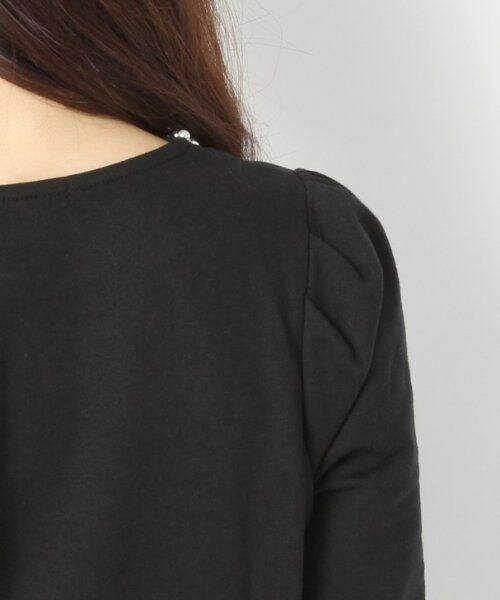 LOWRYS FARM（ローリーズファーム）の「コットンビジューパワショルロングスリーブ（トップス・レディース・オフ/ブラック/グレー/ブルー・Ｍ/Ｌ）」の11枚目の写真