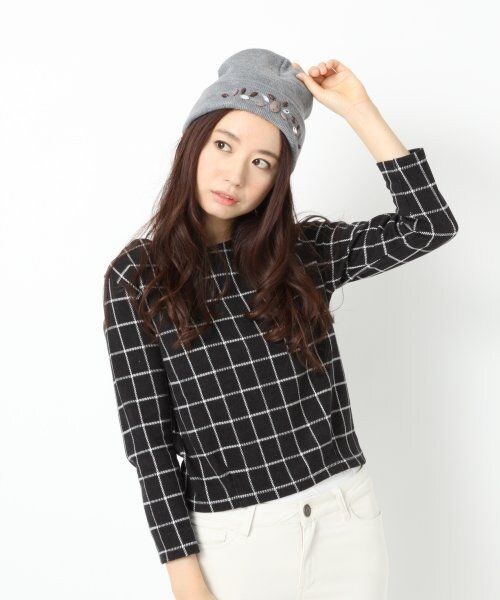 LOWRYS FARM(ローリーズファーム)の「ジャガードコウシチェックプルオーバーロングスリーブ(トップス・レディース・ブラック×ホワイト/ネイビー×レッド・M/L)」の1枚目の写真