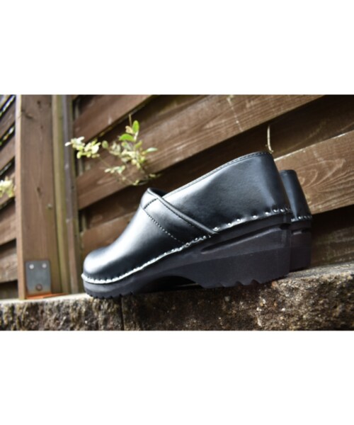 troentorp（トロエントープ）の「TROENTORP Van Gogh Classic Sweadish Clog スムースレザー クロッグ  BLACK（ブーツ・その他）」の7枚目の写真