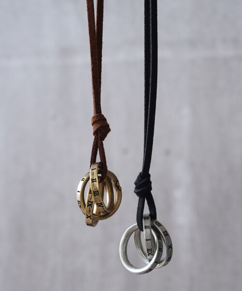 BOYSHE(ボーイシー)の「3リングローマ数字ネックレス(ネックレス・レディース・その他)」の1枚目の写真