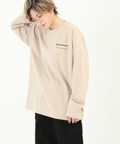 BOYSHE（ボーイシー）の「SUNDAY バックフォトプリントロングT　ベージュ（Tシャツ/カットソー・レディース・その他）」の5枚目の写真