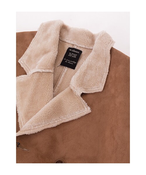 w closet（ダブルクローゼット）の「【予約】フェイクムートンドロップショルダーダブルコート（トップス・レディース・ライトベージュ/モカグレー・FREE）」の6枚目の写真