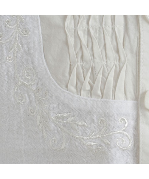 One deux boo（ワンドゥーブー）の「ロングスリーブシャツ（トップス・キッズ・オフホワイト・90cm/100cm/110cm/120cm/130cm）」の6枚目の写真