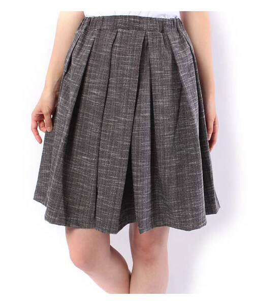 mysty woman（ミスティウーマン）の「ノースリーブトップス×吊りスカートセット（ワンピース/ドレス・レディース・オフホワイト/ライトオレンジ/ネイビー・M）」の12枚目の写真