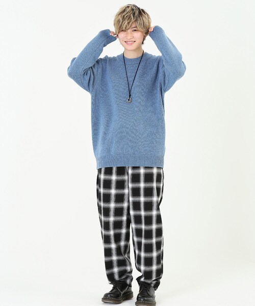 BOYSHE(ボーイシー)の「プレミアムラム クルーネックニット ディープブルー(ニット/セーター・レディース・その他)」の7枚目の写真