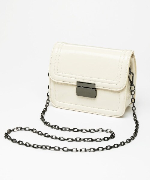 PAGEBOY（ページボーイ）の「【WEB先行予約】クラシカルショルダー（バッグ・レディース・オフホワイト/ブラック・FREE）」の5枚目の写真