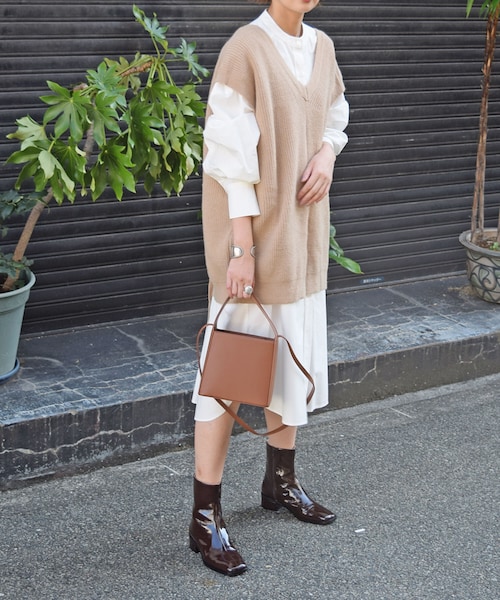 no brand（ノーブランド）の「バックレースアップニットベスト（ニット/セーター・レディース・その他）」の2枚目の写真