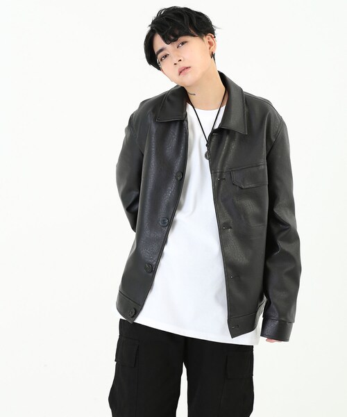 BOYSHE(ボーイシー)の「フェイクレザー BIGジャケット(その他アウター・レディース・その他)」の4枚目の写真