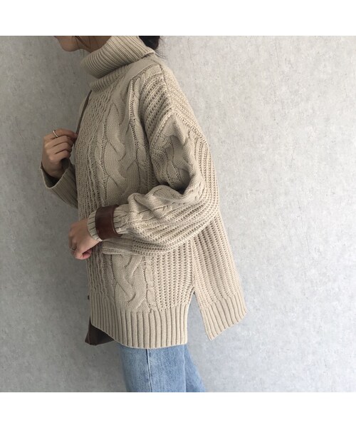 copine（コピン）の「全カラー12月10日再入荷！サイドスリットデザイン！ゆる可愛いケーブル編みタートルニット(3color)（ニット/セーター・レディース・その他）」の12枚目の写真