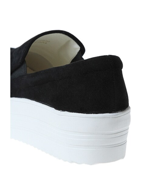 earth music&ecology(アースミュージックアンドエコロジー)の「〈サイズコンシェルジュ〉起毛厚底スリッポン(パンプス・レディース・ブラック・25cm)」の5枚目の写真