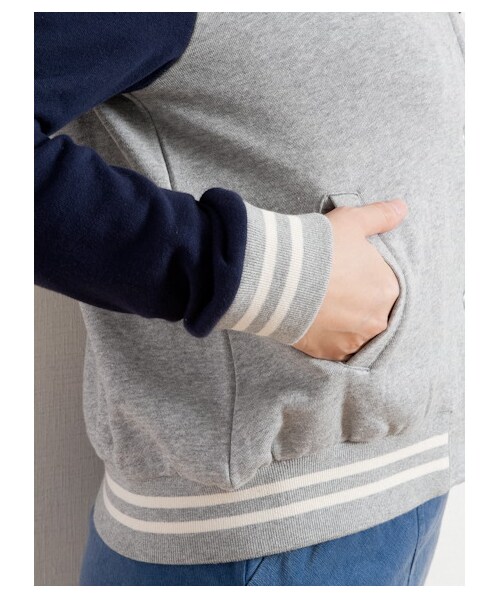 earth music&ecology(アースミュージックアンドエコロジー)の「〈サイズコンシェルジュ〉スヌーピー★earthスタジャン(ブルゾン ・レディース・杢グレー/ネイビー・XS/L)」の5枚目の写真