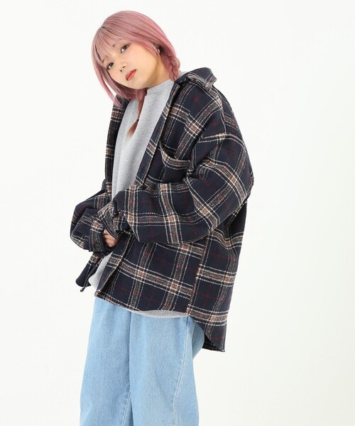 BOYSHE（ボーイシー）の「ビッグシルエット チェックシャツジャケット　ネイビー（シャツ/ブラウス・レディース・その他）」の12枚目の写真