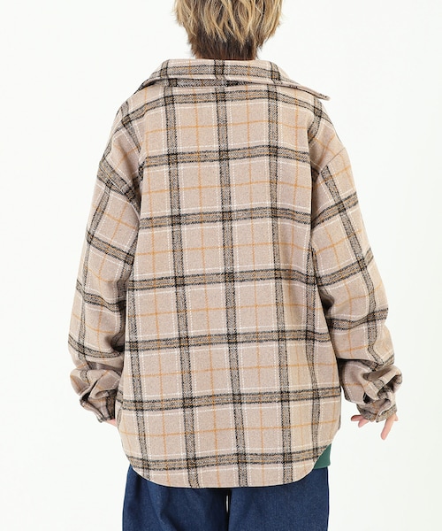 BOYSHE（ボーイシー）の「ビッグシルエット チェックシャツジャケット　ベージュ（シャツ/ブラウス・レディース・その他）」の13枚目の写真