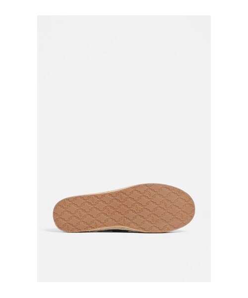 UGG（アグ）の「UGG® Australia 'Chivon' Flat (Women)（シューズ・Chestnut/Navy・7.5 M/5.5 M/9.5 M/9 M/12 M/5 M/6 M/6.5 M/7 M/8 M/8.5 M/10 M/11 M）」の2枚目の写真