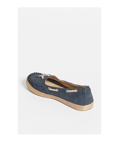 UGG（アグ）の「UGG® Australia 'Chivon' Flat (Women)（シューズ・Chestnut/Navy・7.5 M/5.5 M/9.5 M/9 M/12 M/5 M/6 M/6.5 M/7 M/8 M/8.5 M/10 M/11 M）」の4枚目の写真