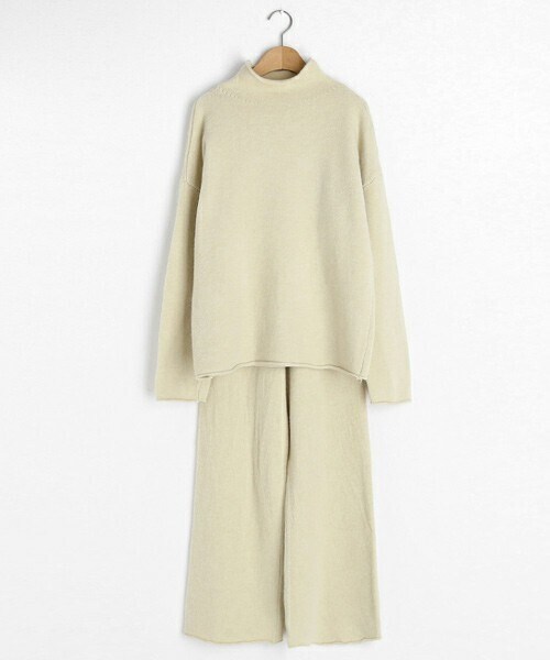 DHOLIC(ディーホリック)の「ロールニット&パンツSET(ニット/セーター・レディース・ホワイト/ベージュ/ブラウン・FREE)」の1枚目の写真