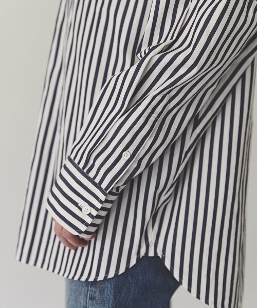 Curensology（カレンソロジー）の「＜&RC＞ビッグシャツ（トップス・ネイビーストライプ）」の9枚目の写真