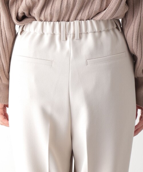 LEPSIM（レプシィム）の「ピンタックカラーパンツ（パンツ・グレージュ/モカ/カーキ/ブルー）」の17枚目の写真