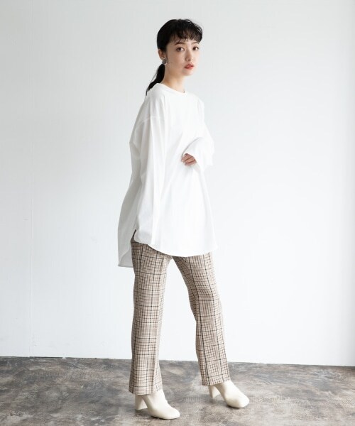 LOWRYS FARM（ローリーズファーム）の「ＵＳＡラウンドヘムＬＳ（トップス・オフ/ブラック）」の3枚目の写真