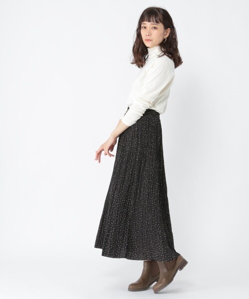 studio CLIP（スタディオクリップ）の「あったか機能付きタートルネックプルオーバー（トップス・ホワイト×ブラック/ブラック×ホワイト/オフホワイト/スモーク）」の8枚目の写真