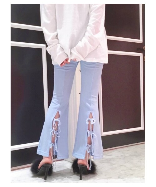 lilLilly（リルリリー）の「リボンニットフレアパンツ（パンツ・レディース・WHITE/PINK/BLUE/BLACK・FREE）」の3枚目の写真