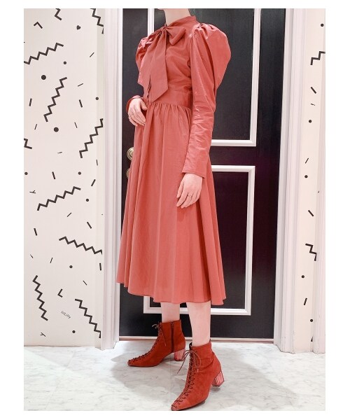 lilLilly（リルリリー）の「[pain]パワショルロングドレス（ワンピース/ドレス・レディース・BEIGE/ROSE/BLACK・FREE）」の12枚目の写真