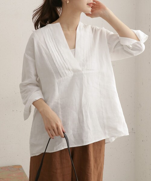 URBAN RESEARCH DOORS - ☆新品タグ付き☆今季DOORS☆ピンタックVネックブラウス URBAN RESEARCH DOORS（アーバンリサーチドアーズ）の「リネン