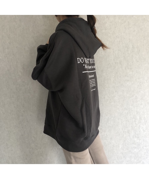 copine（コピン）の「再入荷！しっかりとした厚みあったか裏起毛！バックプリントオーバーサイズパーカー(3color)（パーカー・レディース・その他）」の3枚目の写真