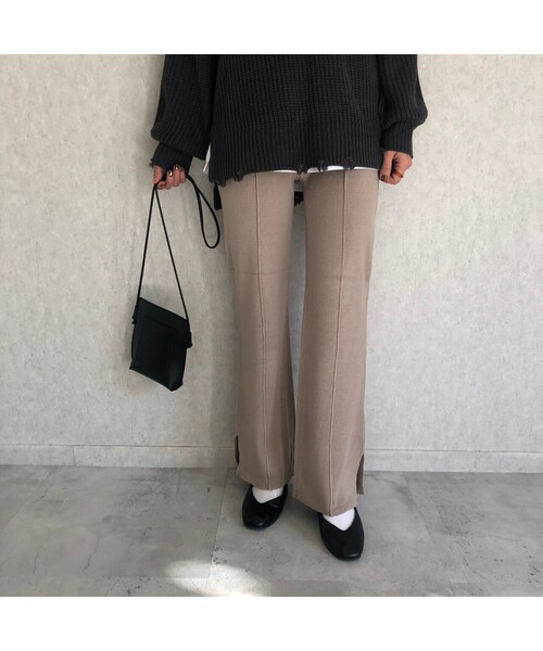 copine（コピン）の「12月8日再入荷！美シルエット裾スリットデザイン！センターシームフレアニットパンツ(3color)【クリックポスト対象商品】（その他パンツ・レディース・その他）」の2枚目の写真