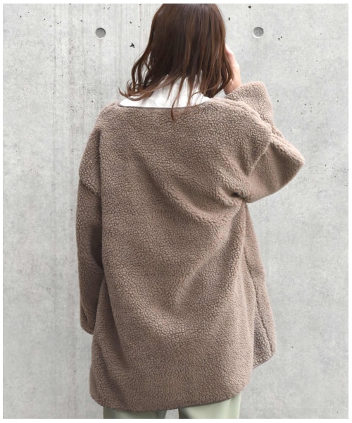 w closet（ダブルクローゼット）の「チャイナボタンボアブルゾン【11月