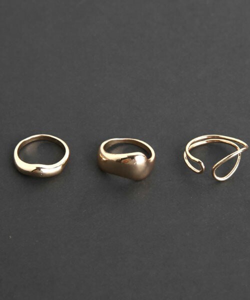 DHOLIC（ディーホリック）の「ワイドリング3SET（リング・レディース・シルバー/ゴールド・FREE）」の2枚目の写真