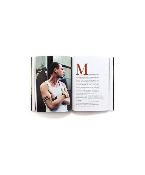 Alexander McQueen（アレキサンダーマックイーン）の「Books with