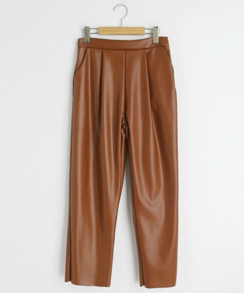 DHOLIC（ディーホリック）の「裏起毛レザー調パンツ（その他パンツ・レディース・ブラック/ブラウン・FREE）」の2枚目の写真