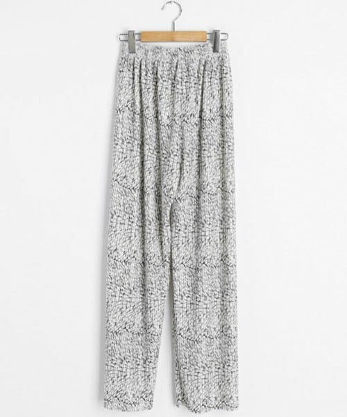 DHOLIC(ディーホリック)の「プリーツパターンパンツ(その他パンツ・レディース・ホワイト/ブルー/ブラウン・FREE)」の1枚目の写真