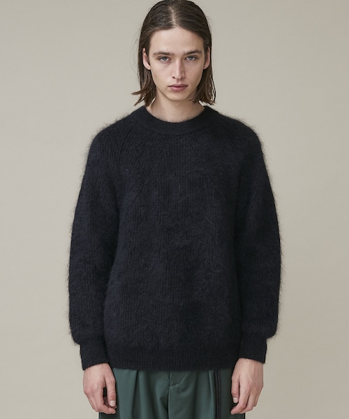 BATONER（バトナー）の「SUPER KIDMOHAIR SIGNATURE CREW NECK