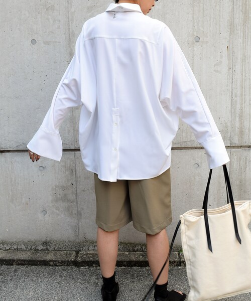 no brand(ノーブランド)の「T/RデザインステッチオーバーBL(シャツ/ブラウス・レディース・その他)」の3枚目の写真