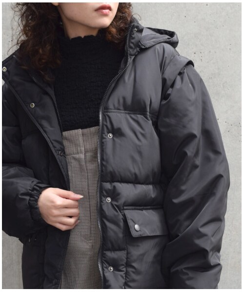 w closet（ダブルクローゼット）の「袖外し可能なエコダウン（ジャケット/アウター・レディース・オフホワイト/サンドベージュ/オレンジ/ブラック・FREE/M/L/S）」の6枚目の写真