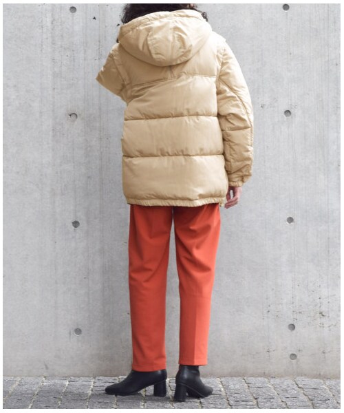 w closet（ダブルクローゼット）の「袖外し可能なエコダウン（ジャケット/アウター・レディース・オフホワイト/サンドベージュ/オレンジ/ブラック・FREE/M/L/S）」の17枚目の写真