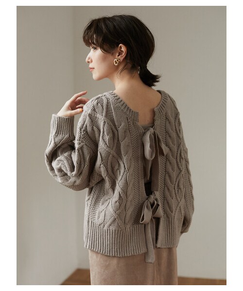 Green Parks(グリーンパークス)の「・RAY CASSIN アランガラバックリボンニット(トップス・アイボリー/ブラック/グレーベージュ・F)」の20枚目の写真