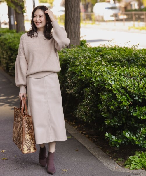 Andemiu（アンデミュウ）の「エコレザーサスツキスカート（スカート・ブラック/ライトブラウン(NEW)/ベージュ(NEW)）」の10枚目の写真