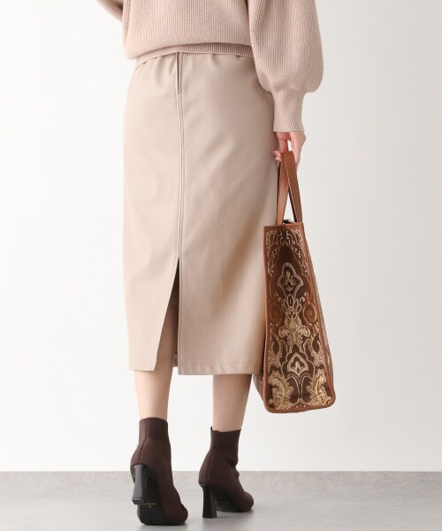 Andemiu（アンデミュウ）の「エコレザーサスツキスカート（スカート・ブラック/ライトブラウン(NEW)/ベージュ(NEW)）」の20枚目の写真