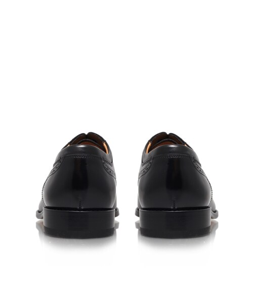Loake（ローク）の「WOODSTOCK TC OX（シューズ・メンズ・BLACK・41/42/44/45）」の3枚目の写真