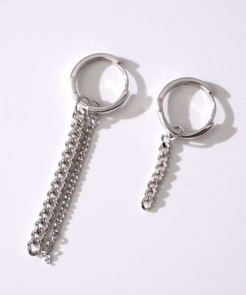 BOYSHE（ボーイシー）の「Silver925製 非対称2WAYチェーンピアス【E0028】（ピアス（両耳用）・レディース・その他）」の2枚目の写真